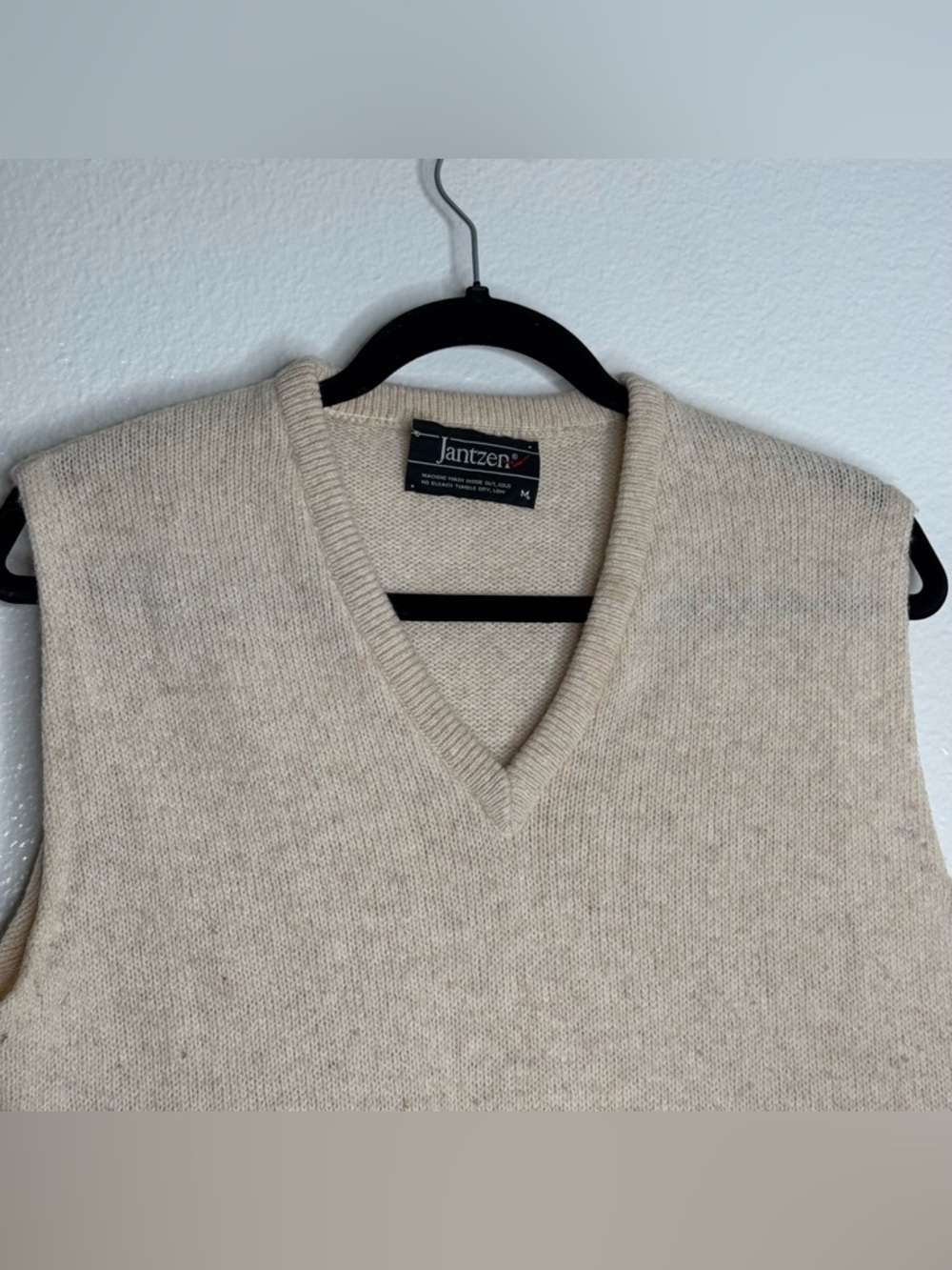 Vintage Jantzen Sweater Vest size Medium - Picture 2 of 4